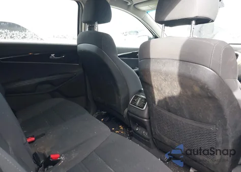 2018 Kia Sorento 2.4L Lx из США, поврежденный, VIN 5XYPGDA33JG347926